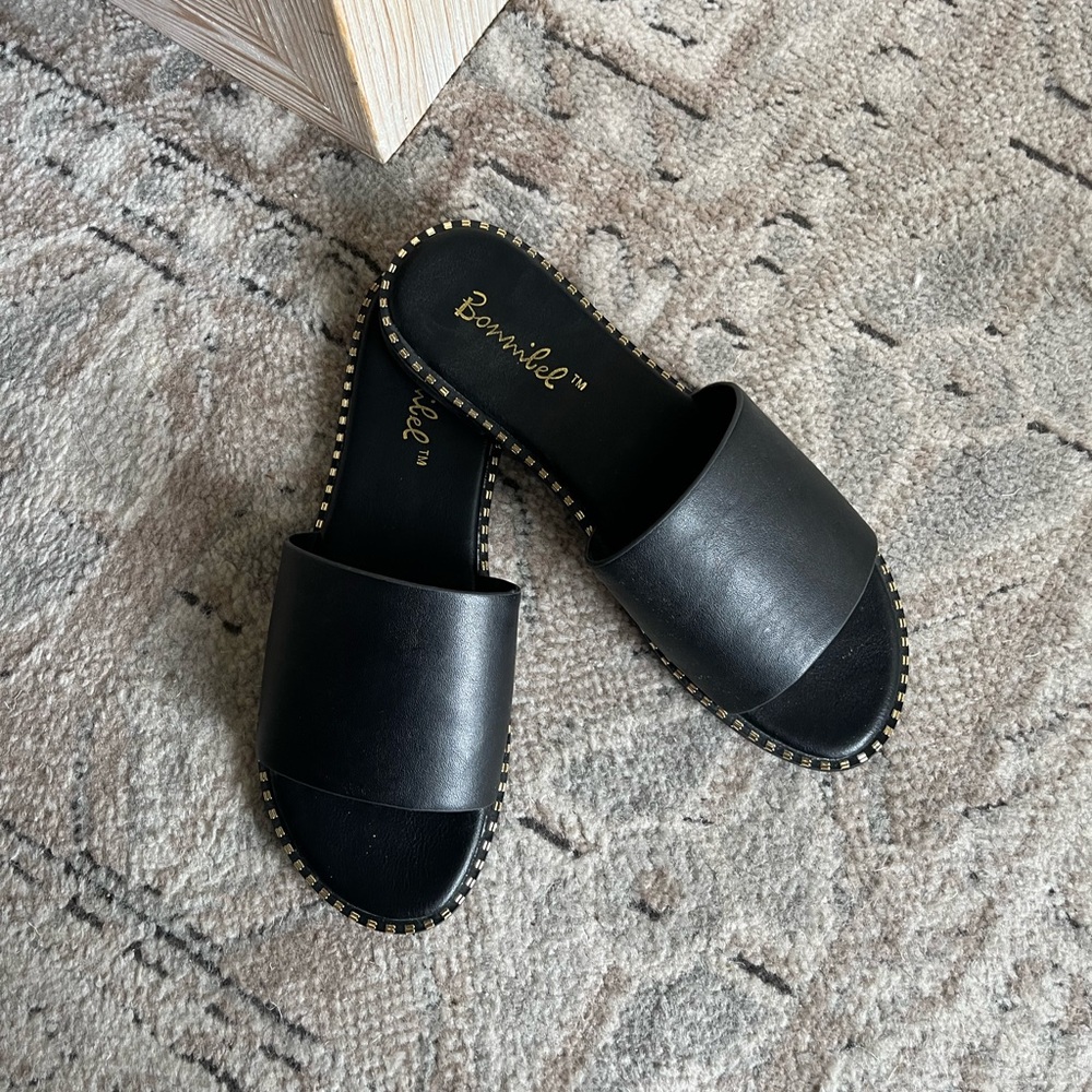 Black Women's Slide Sandals